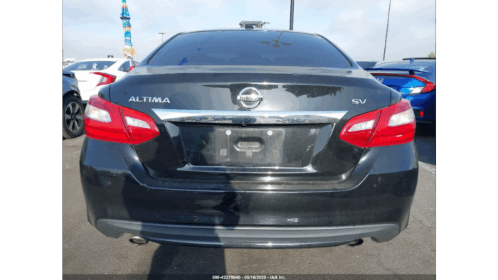 2017 Nissan Altima - Image 5