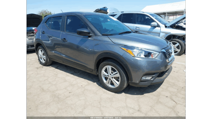 2020 Nissan Kicks S - Image 3