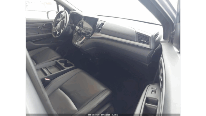 2023 Honda Odyssey - Image 5