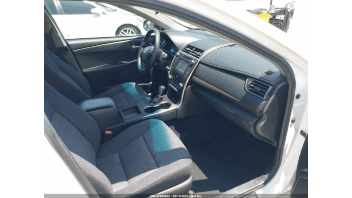 2015 Toyota Camry Le - Image 7