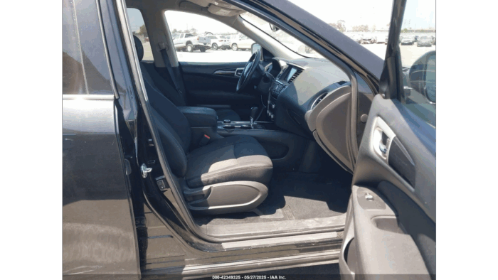 2017 Nissan Pathfinder - Image 9