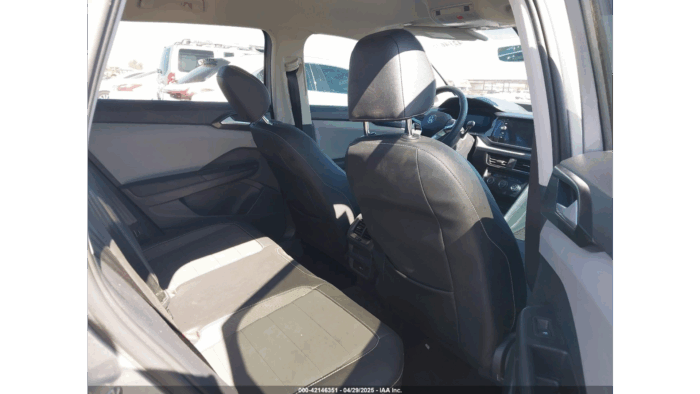 2022 Volkswagen Taos Se - Image 6