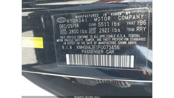 2015 Hyundai Genesis - Image 10
