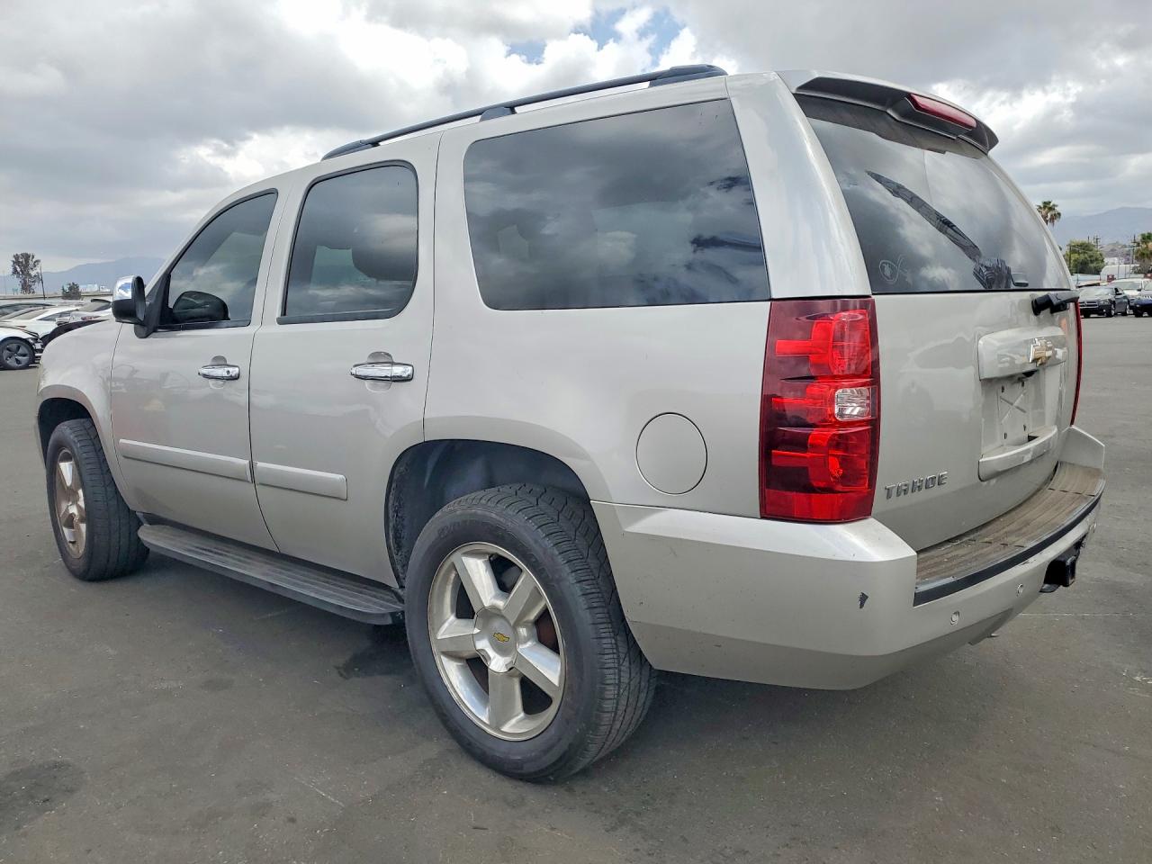 2008 CHREVRLOET TAHOE