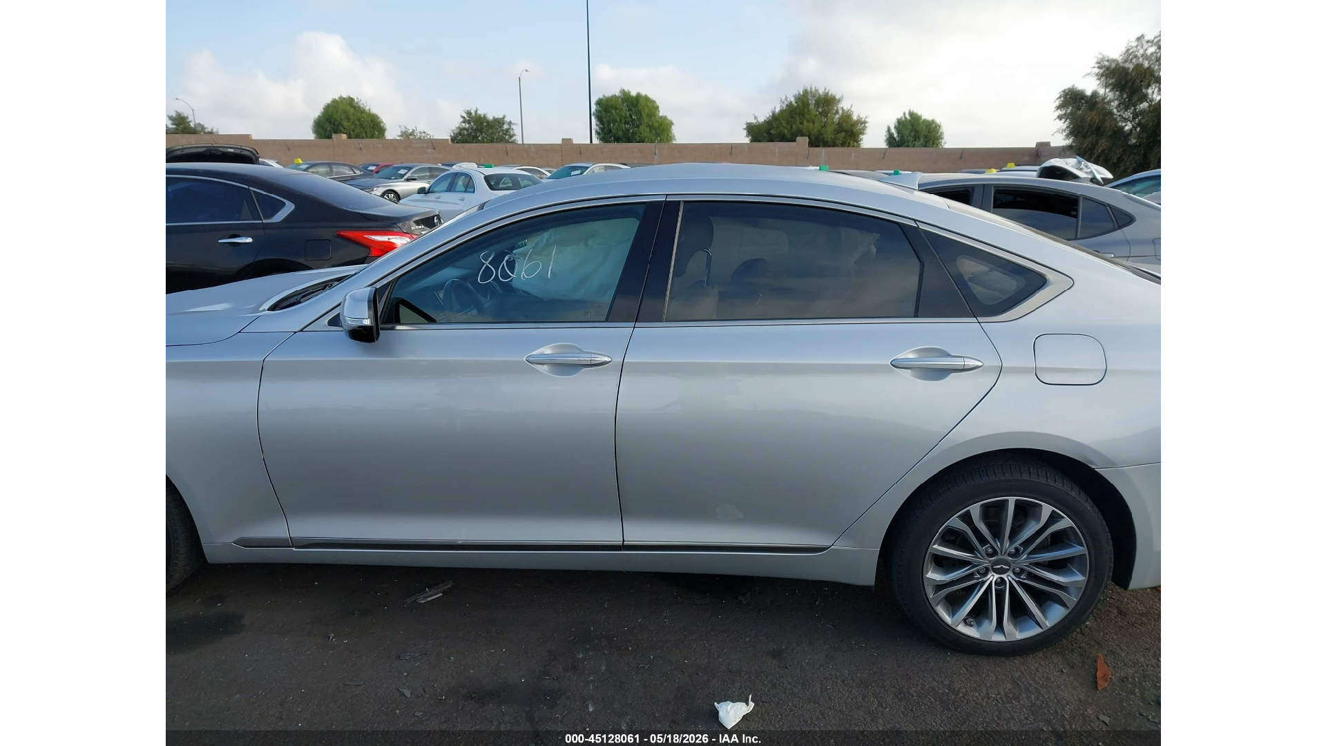 2017 GENESIS G80 - Image 15
