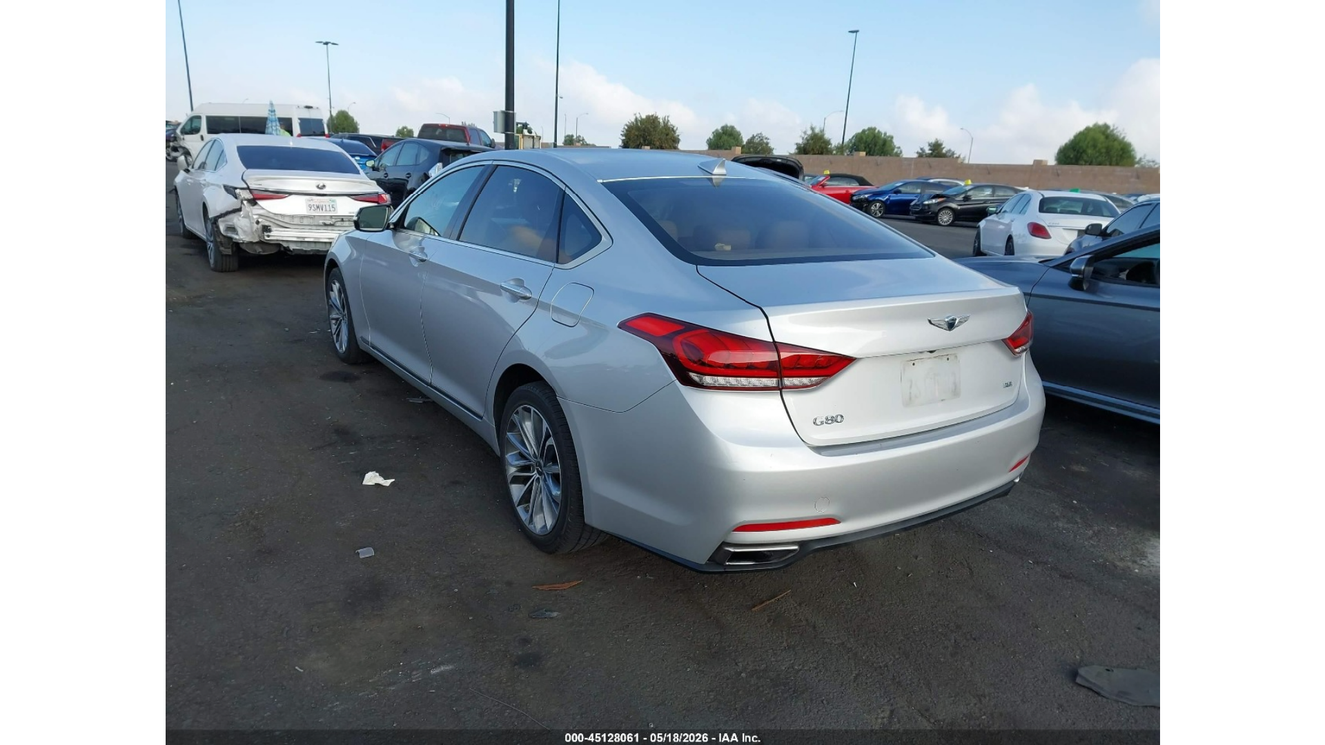 2017 GENESIS G80 - Image 4